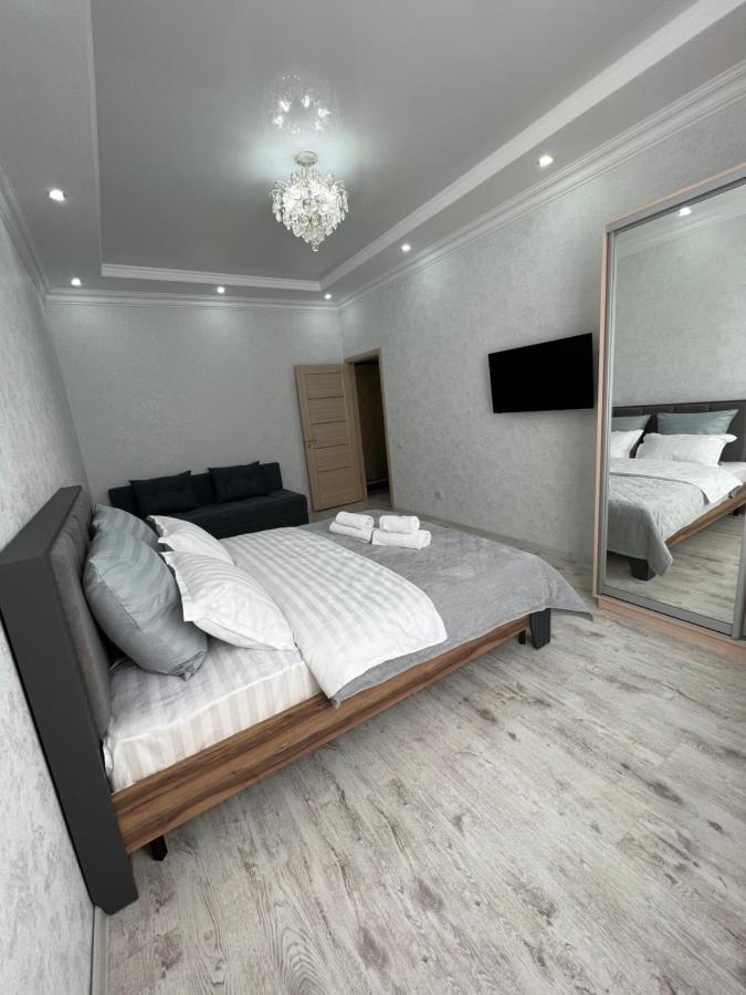 Уютная Квартира На Expo-Smart Замок Apartment Astana Bagian luar foto