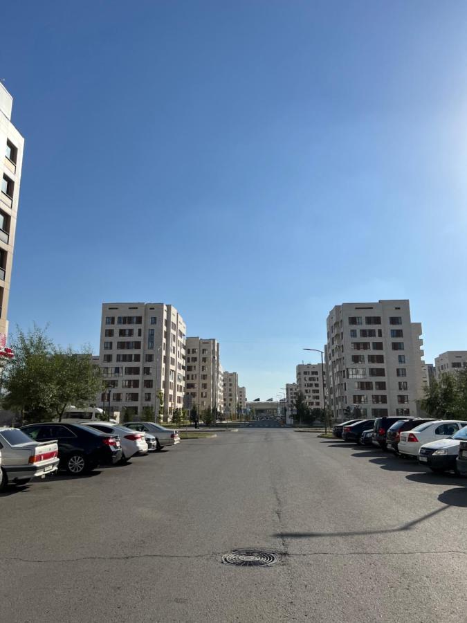 Уютная Квартира На Expo-Smart Замок Apartment Astana Bagian luar foto